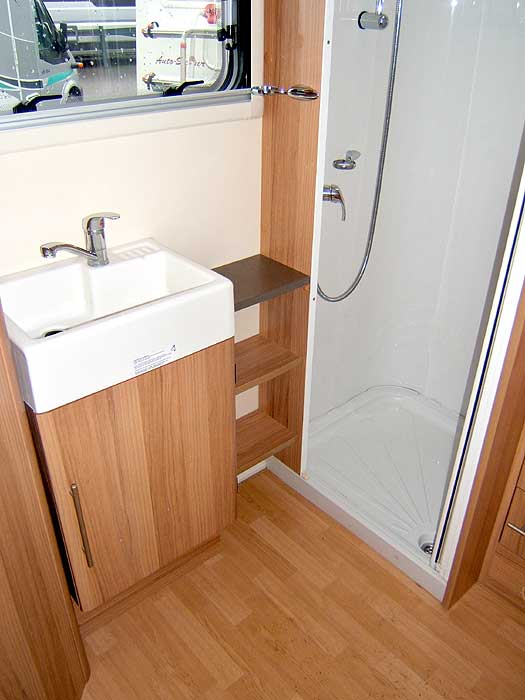 Milan Washbasin & Shower Cubicle - Used Caravan